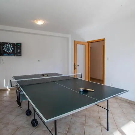 Mit Privatpool Fuer 12 Personen Ca 200 Qm In Fazana-surida, Istrien Istrische Riviera Holiday home Fazana